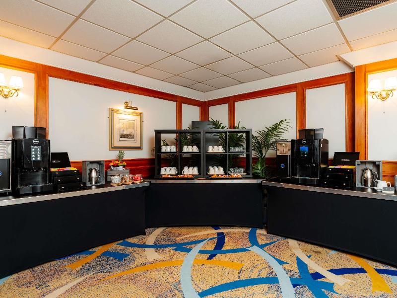 Mercure Daventry Court Hotel image