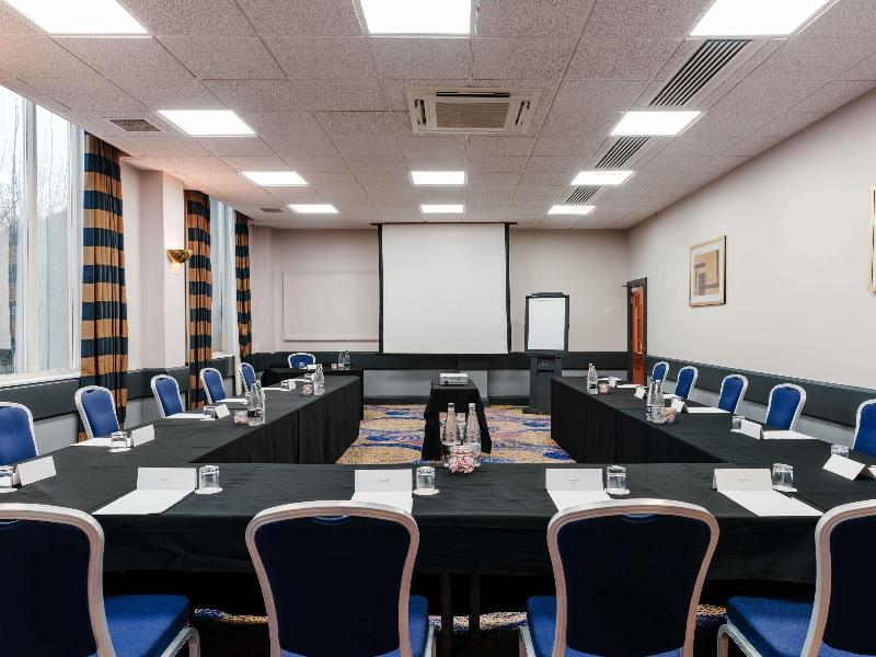 Mercure Daventry Court Hotel image