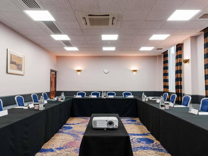 Mercure Daventry Court Hotel image