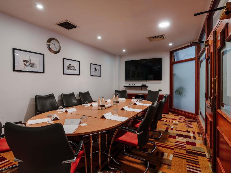 Mercure Daventry Court Hotel image