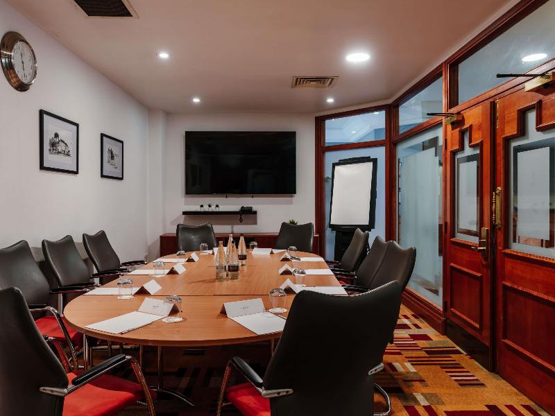 Mercure Daventry Court Hotel image