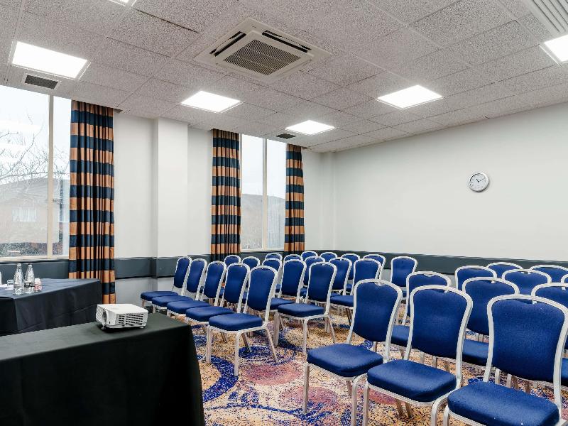 Mercure Daventry Court Hotel image