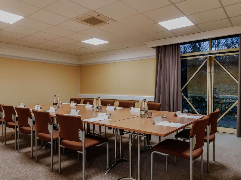 Mercure Daventry Court Hotel image