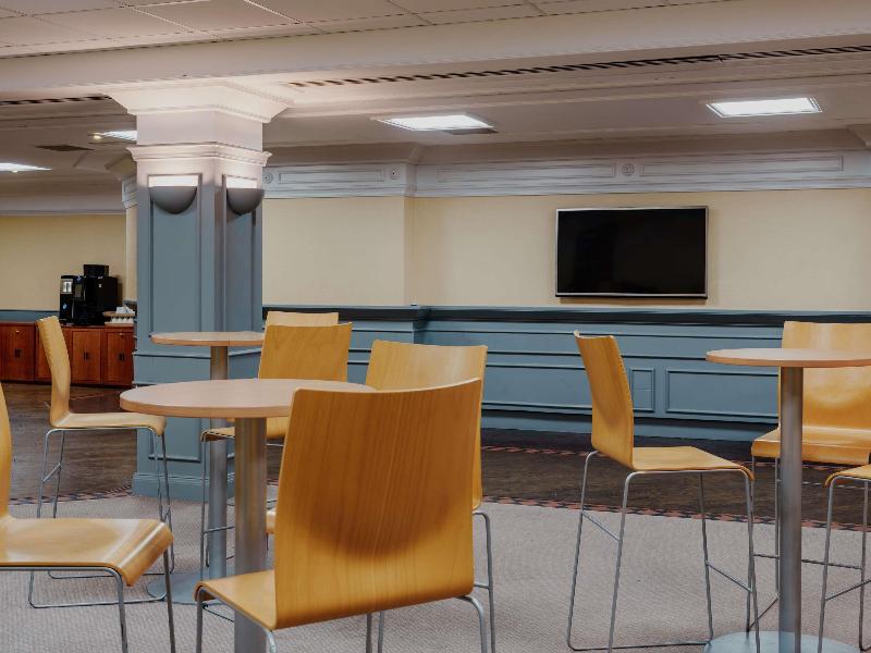 Mercure Daventry Court Hotel image