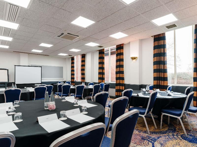 Mercure Daventry Court Hotel image