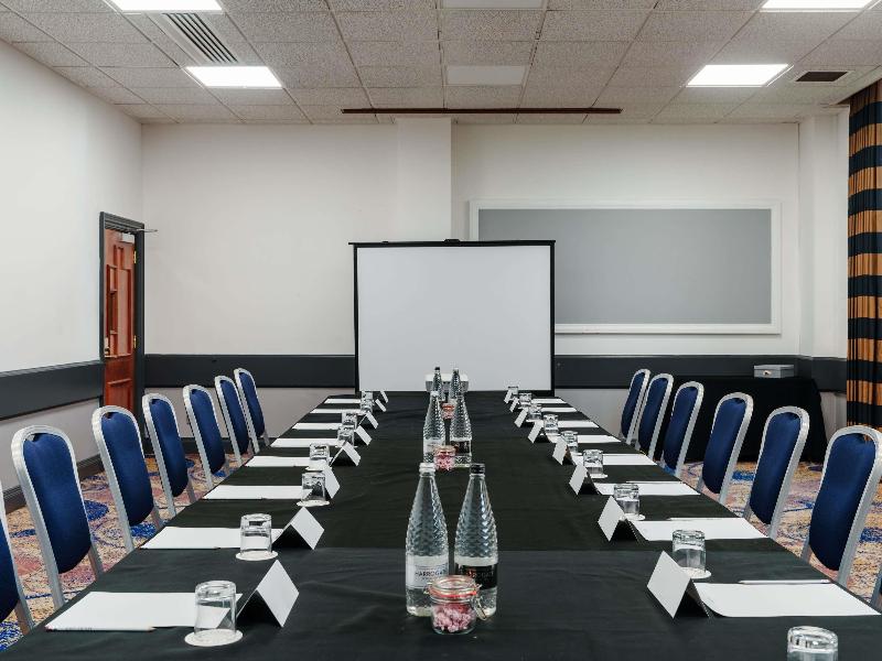 Mercure Daventry Court Hotel image