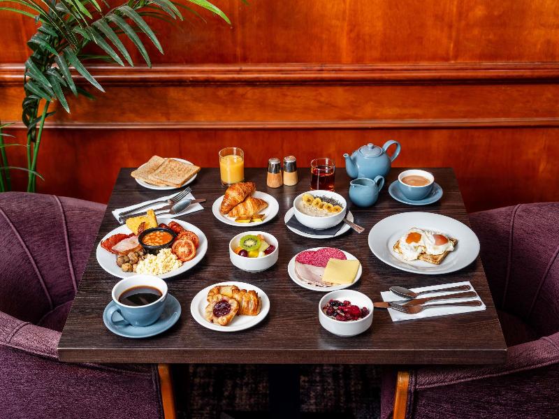Mercure Daventry Court Hotel image