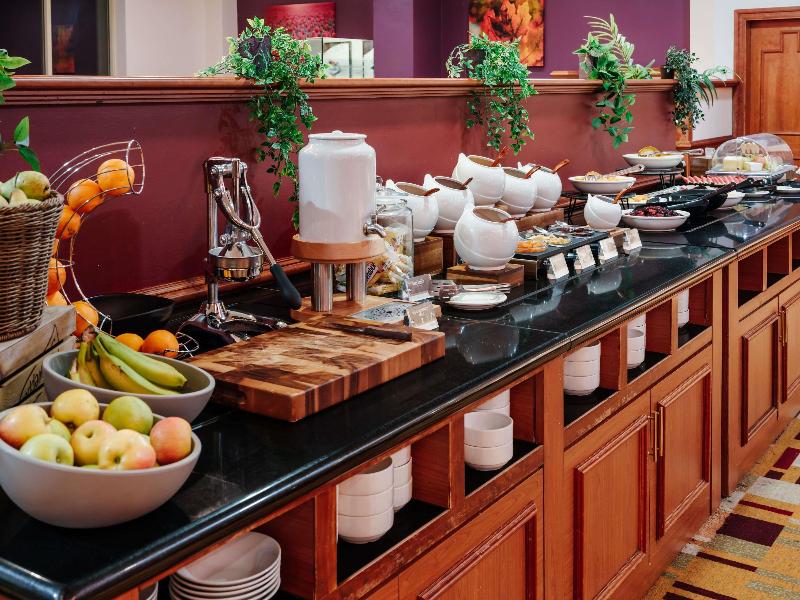 Mercure Daventry Court Hotel image