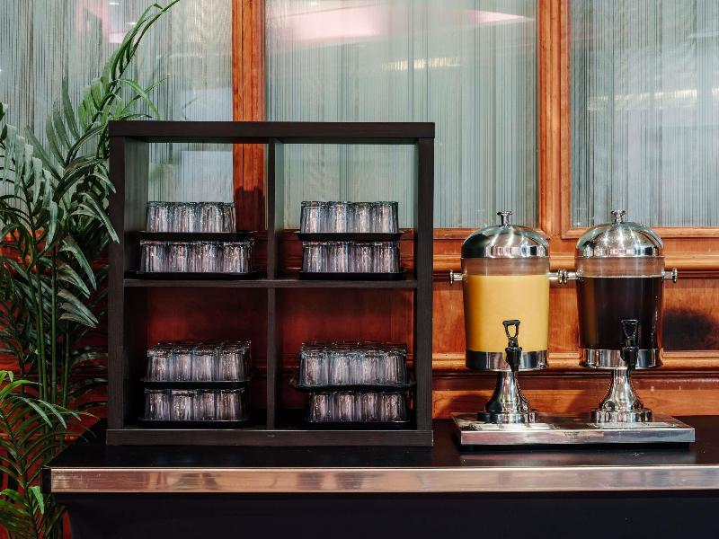 Mercure Daventry Court Hotel image