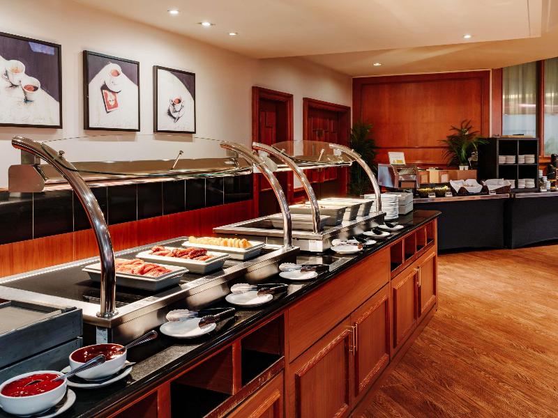 Mercure Daventry Court Hotel image