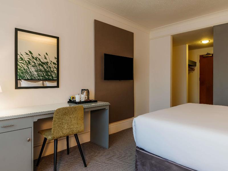 Mercure Daventry Court Hotel image