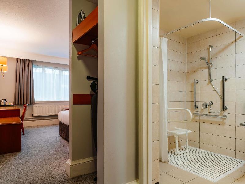 Mercure Daventry Court Hotel image