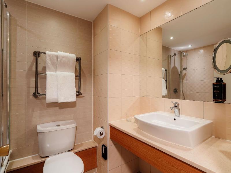 Mercure Daventry Court Hotel image
