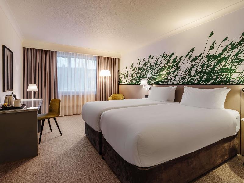 Mercure Daventry Court Hotel image