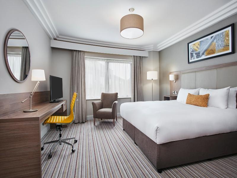 Leonardo Hotel & Conference Venue Hinckley Island image