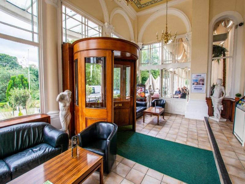 Palace Hotel & Spa image