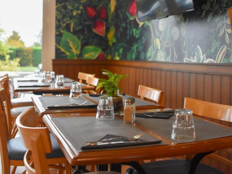 Ibis Albert, Pays De La Somme image
