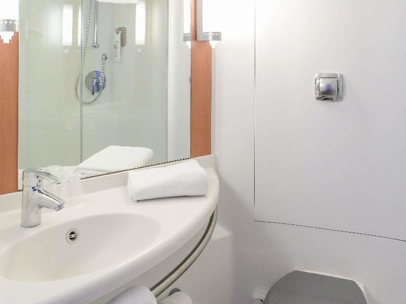 Ibis Albert, Pays De La Somme image