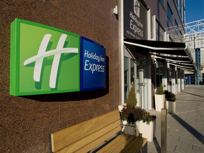 Holiday Inn Express Amsterdam-Sloterdijk Station image