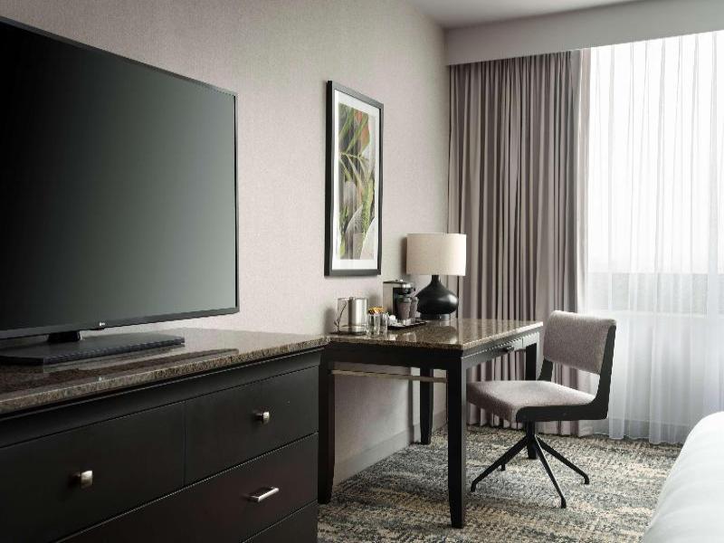 Hotel Fera Anaheim, a DoubleTree by Hilto image