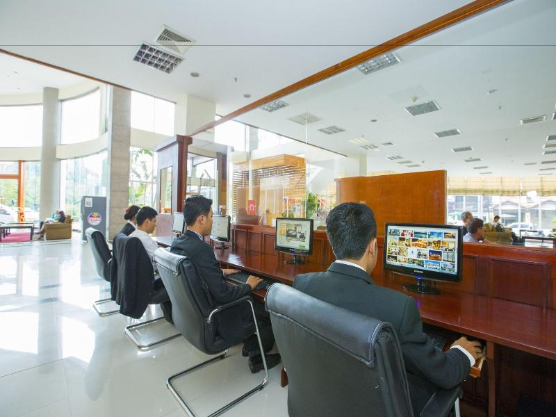 Vientiane Plaza image