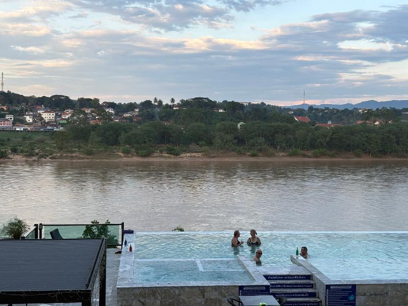 Chiangkhong Teak Garden Riverfront Hotel