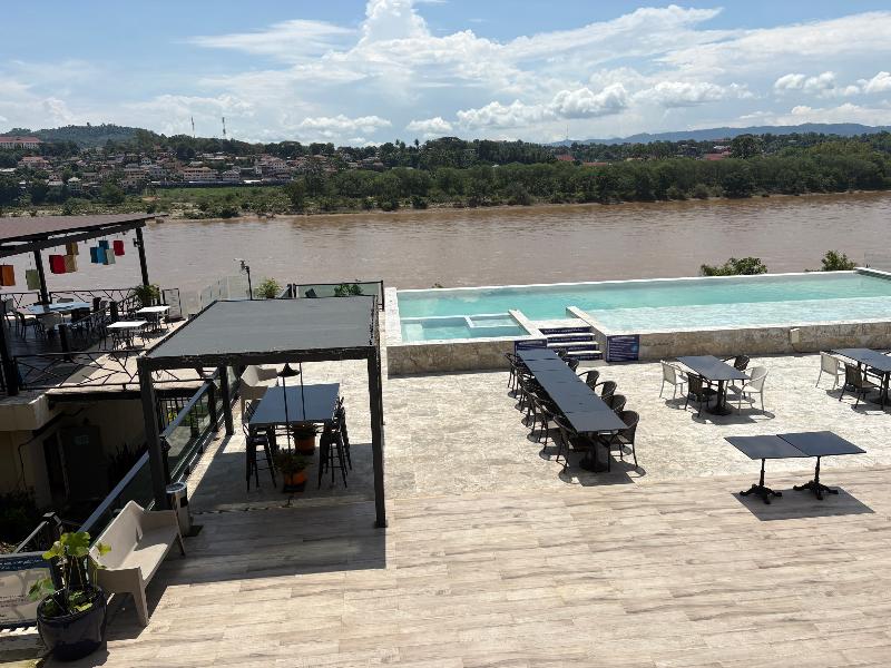 Chiangkhong Teak Garden Riverfront Hotel