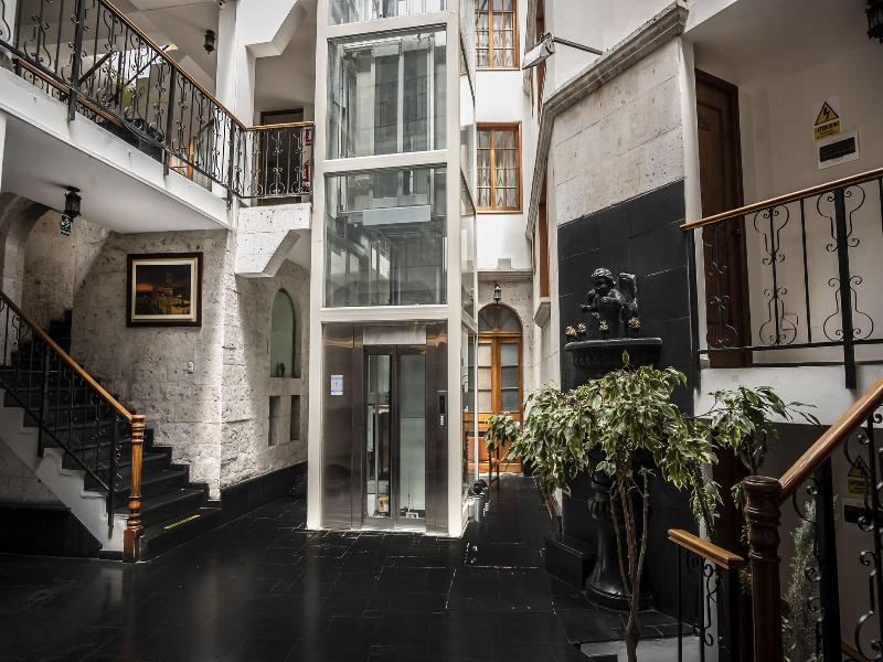 Maison Du Soleil image
