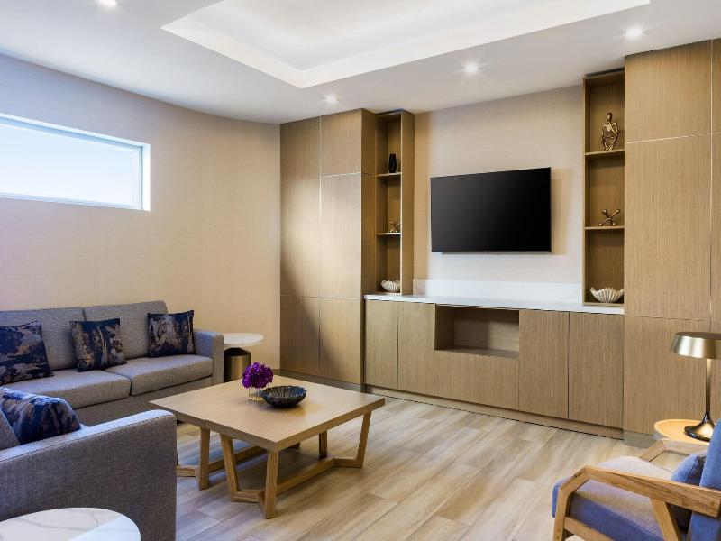 Ontario Gateway Hotel photo 5