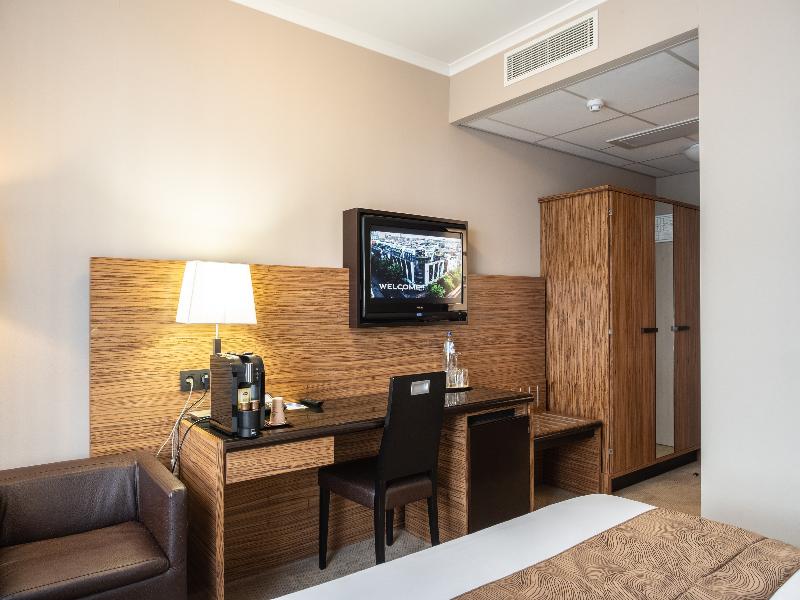 Hyllit Hotel Antwerp image