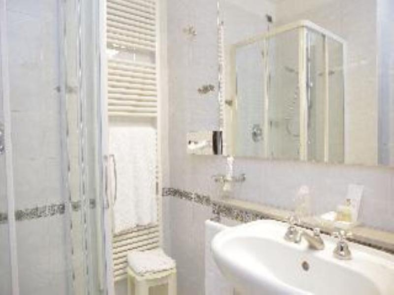 Bristol Hotel image