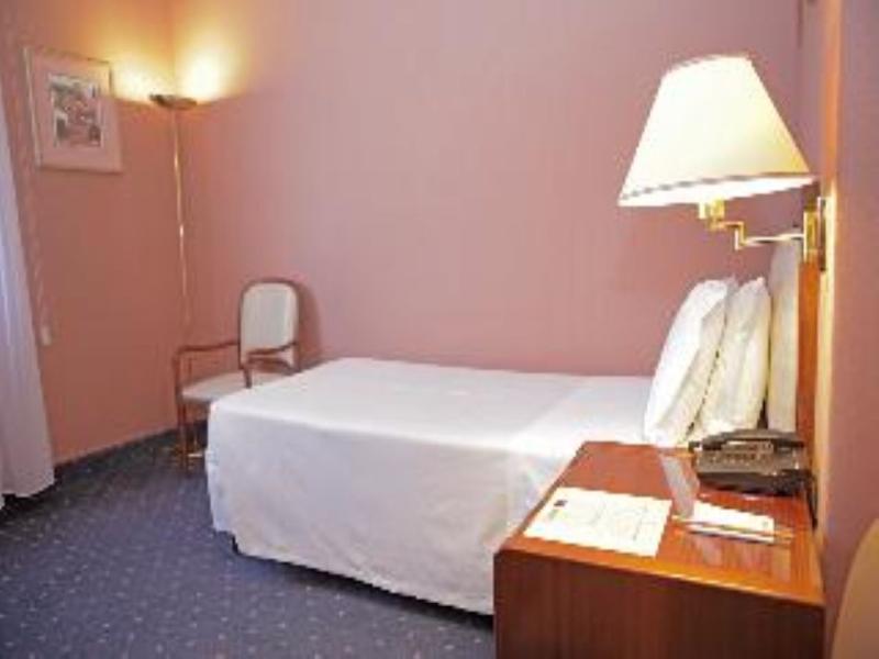 Bristol Hotel image