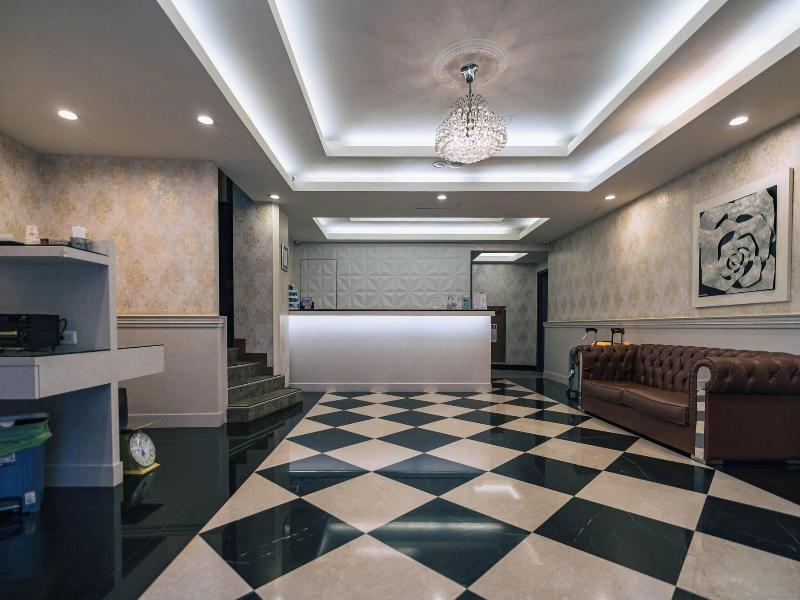 Hotel Puri Ximen Branch image
