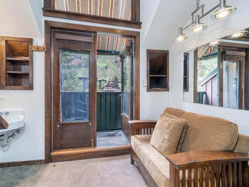 Manitou Lodge image