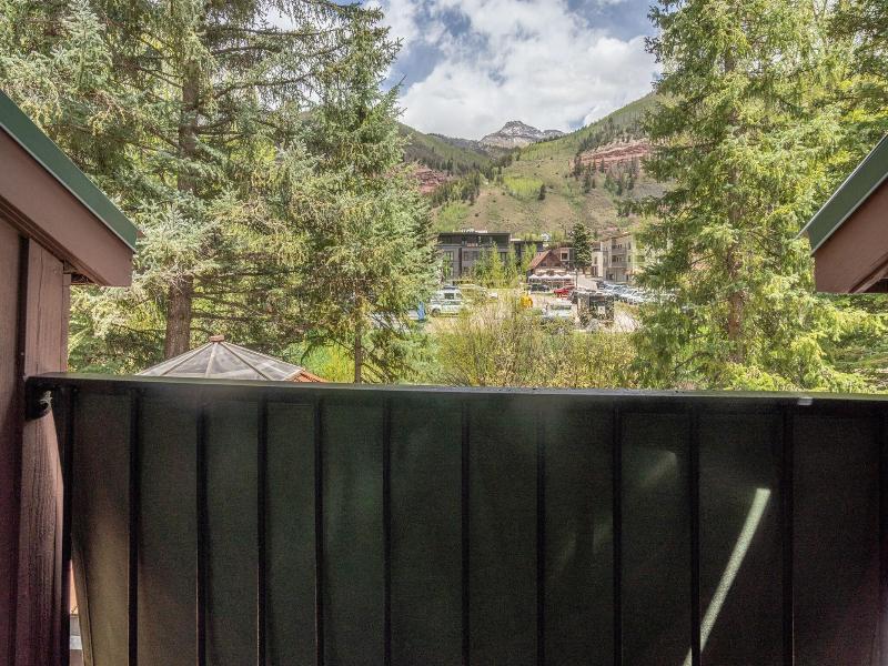 Manitou Lodge image