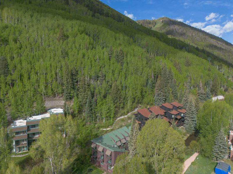 Manitou Lodge image