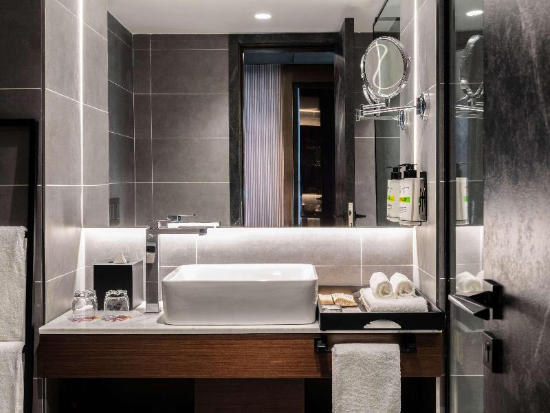 Pullman Kinshasa Grand Hotel image