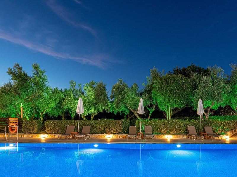 Varres Hotel image