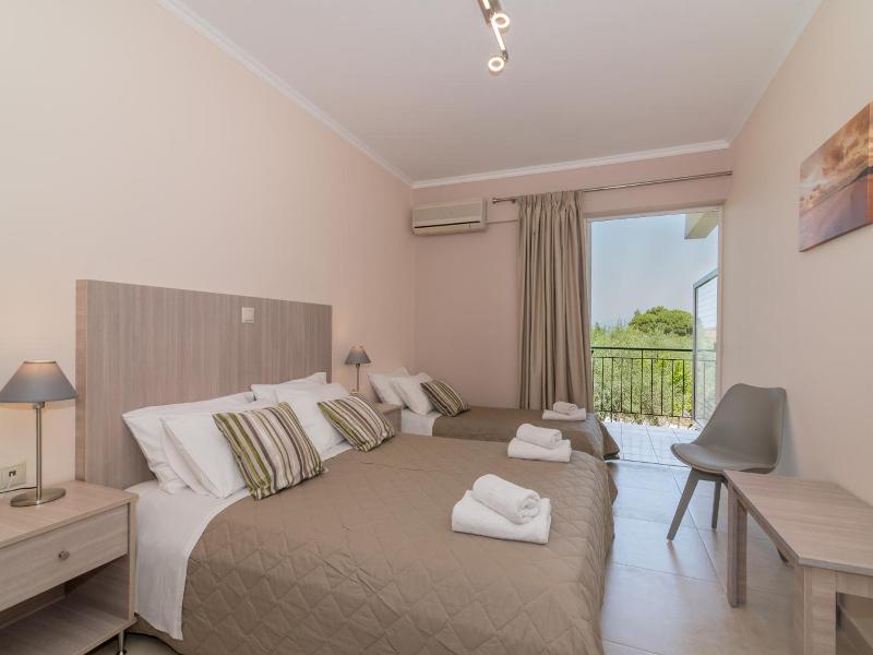 Varres Hotel image