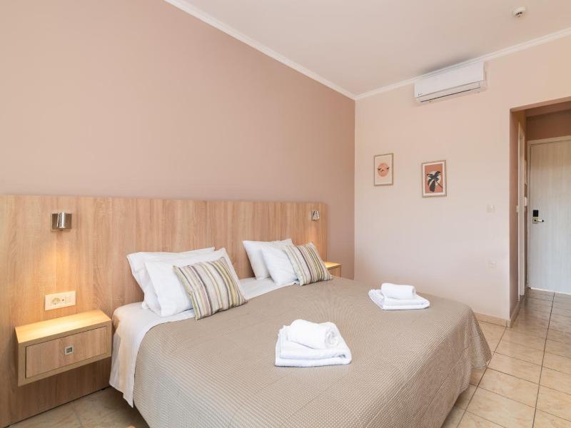 Varres Hotel image