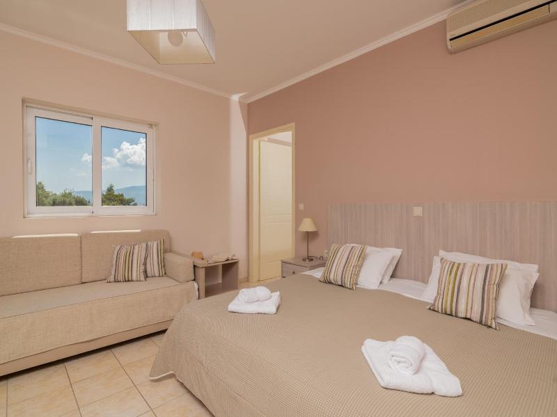 Varres Hotel image