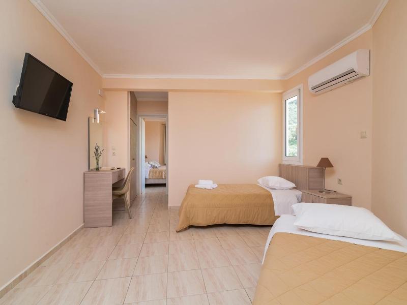 Varres Hotel image