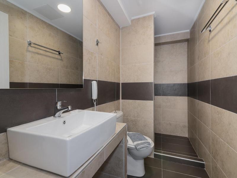 Varres Hotel image