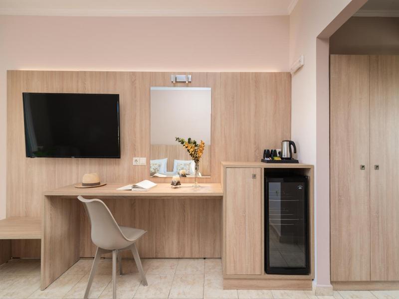 Varres Hotel image