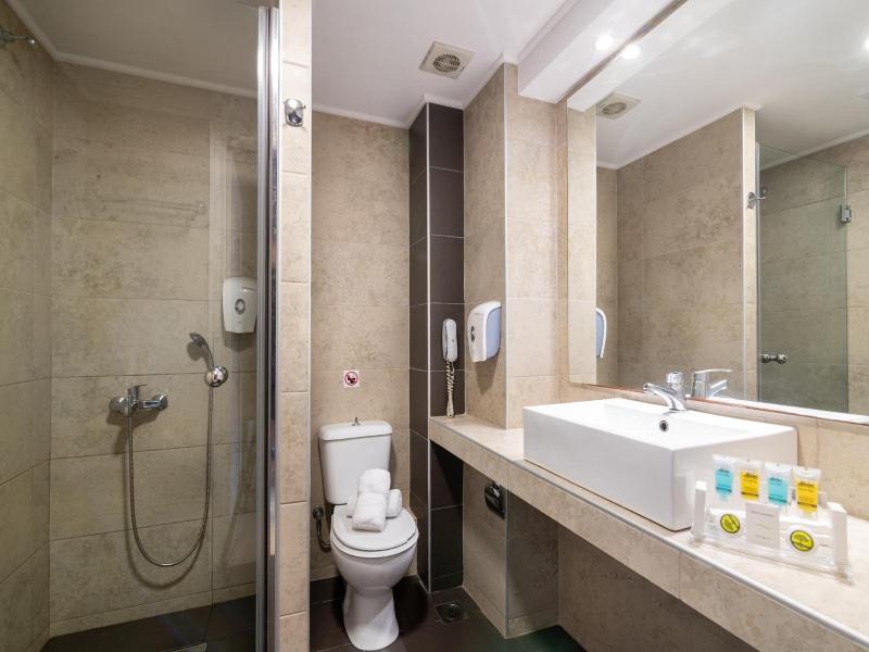Varres Hotel image