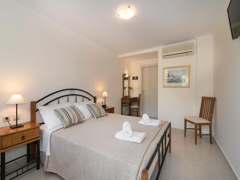 Varres Hotel image