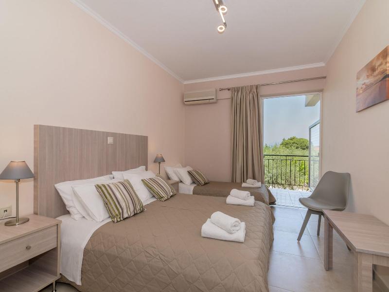 Varres Hotel image