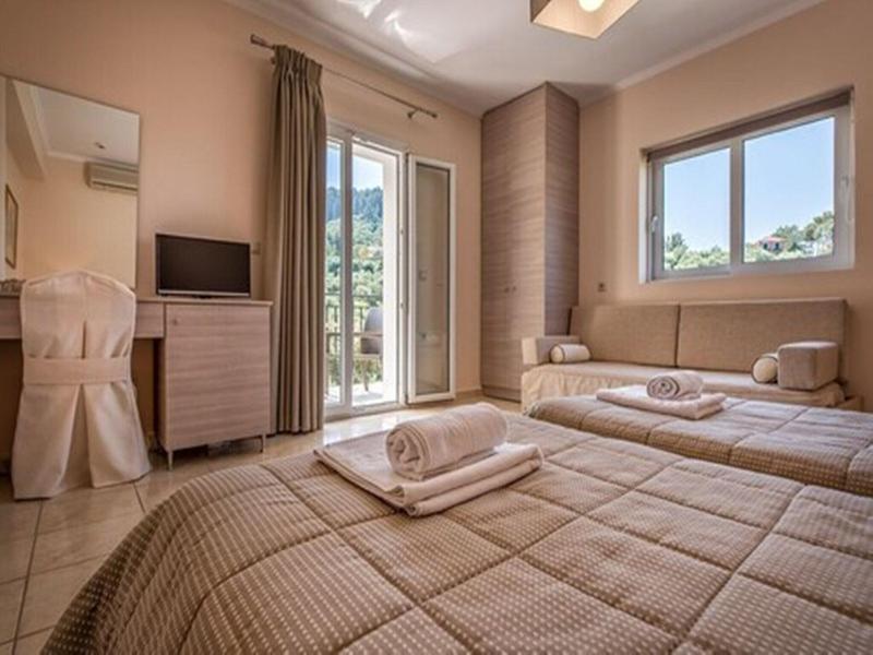 Varres Hotel image