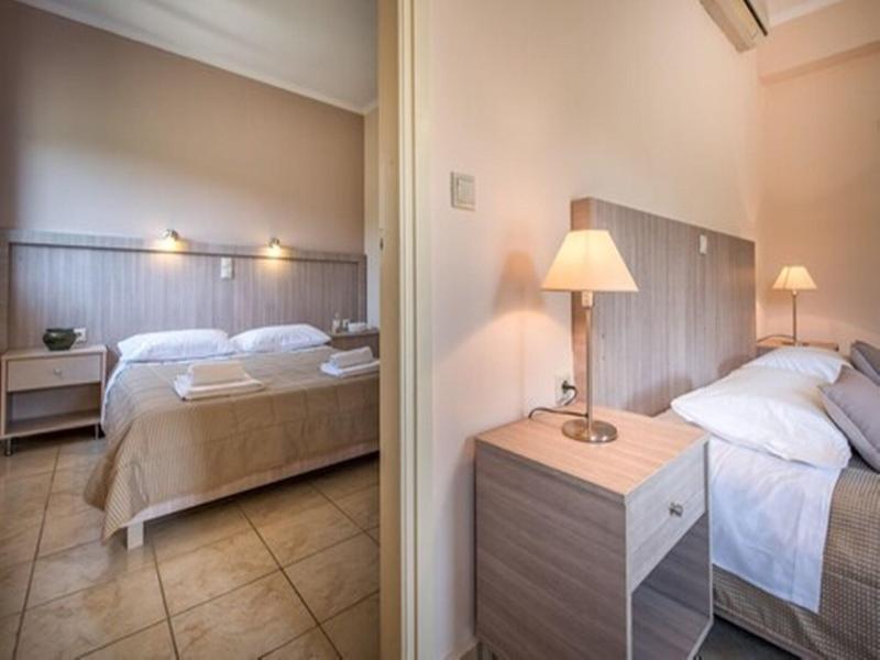 Varres Hotel image