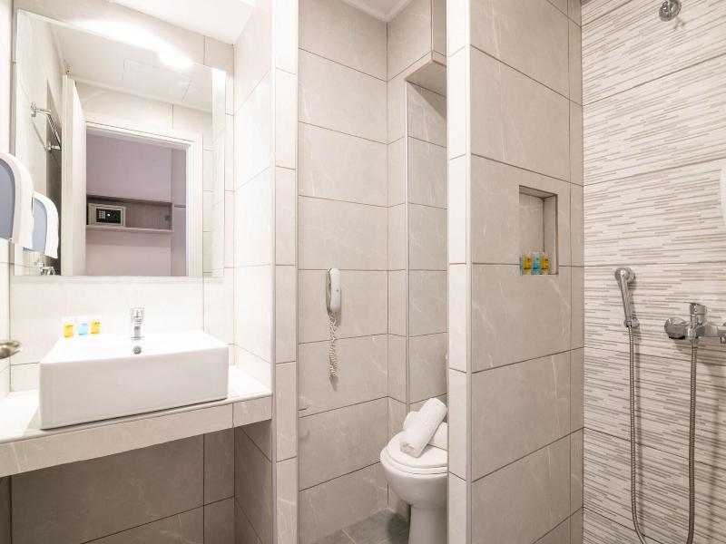 Varres Hotel image
